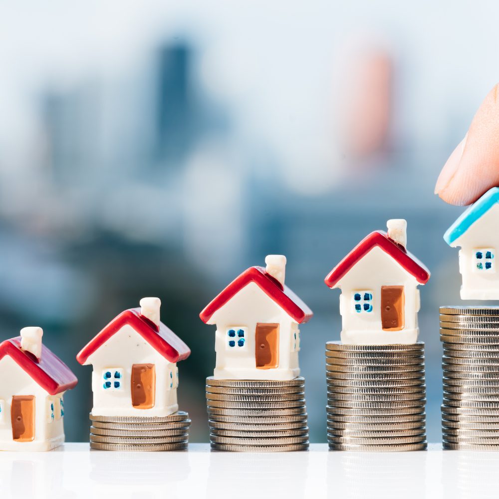 A Look at Fixed Rate Predictions for the Rest of 2025 and into 2026